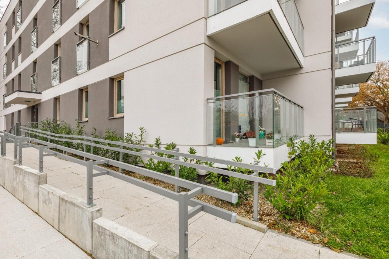 Square By Renters Apartmán *