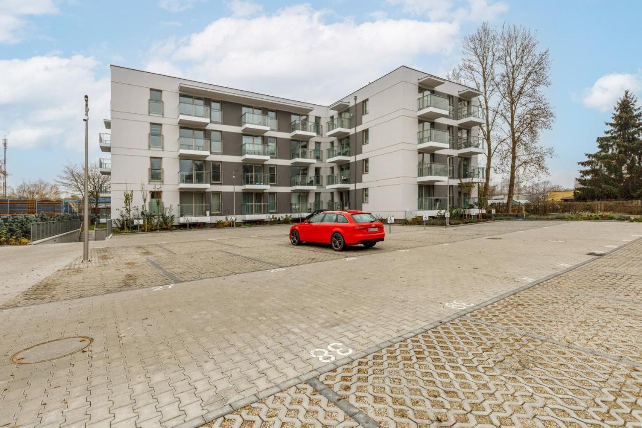Apartment Square By Renters *