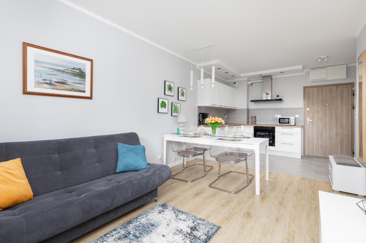 Square By Renters
