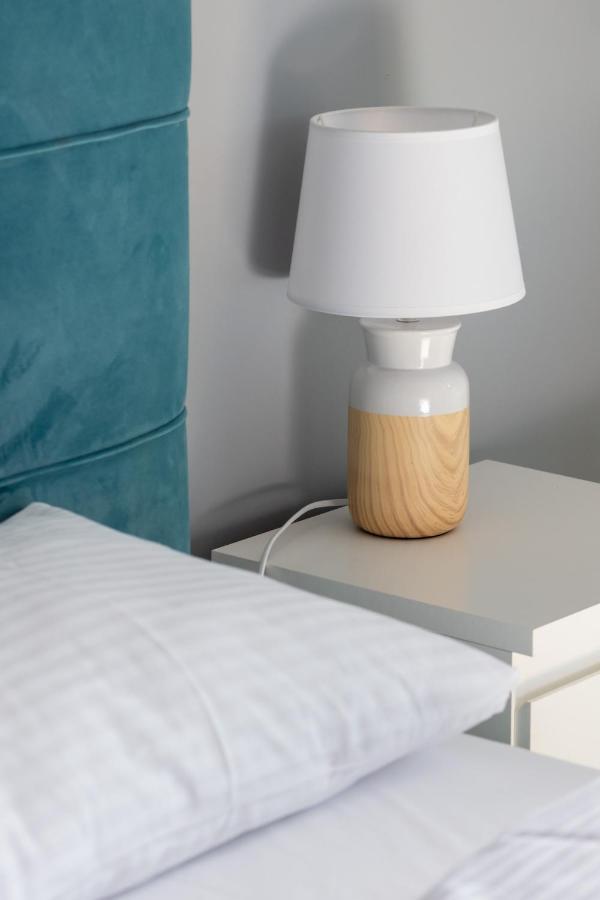 Apartment Square By Renters *