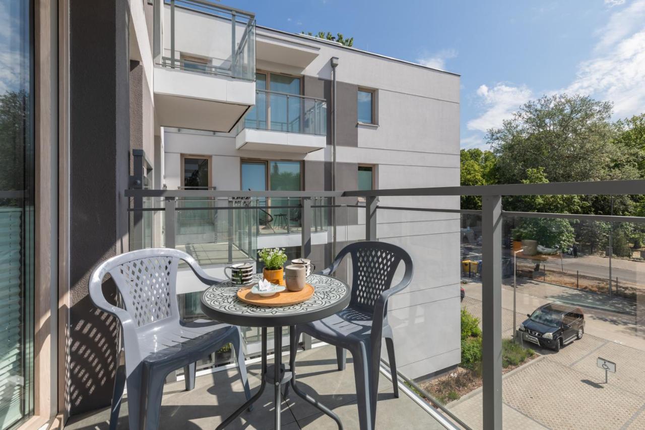 Apartment Square By Renters